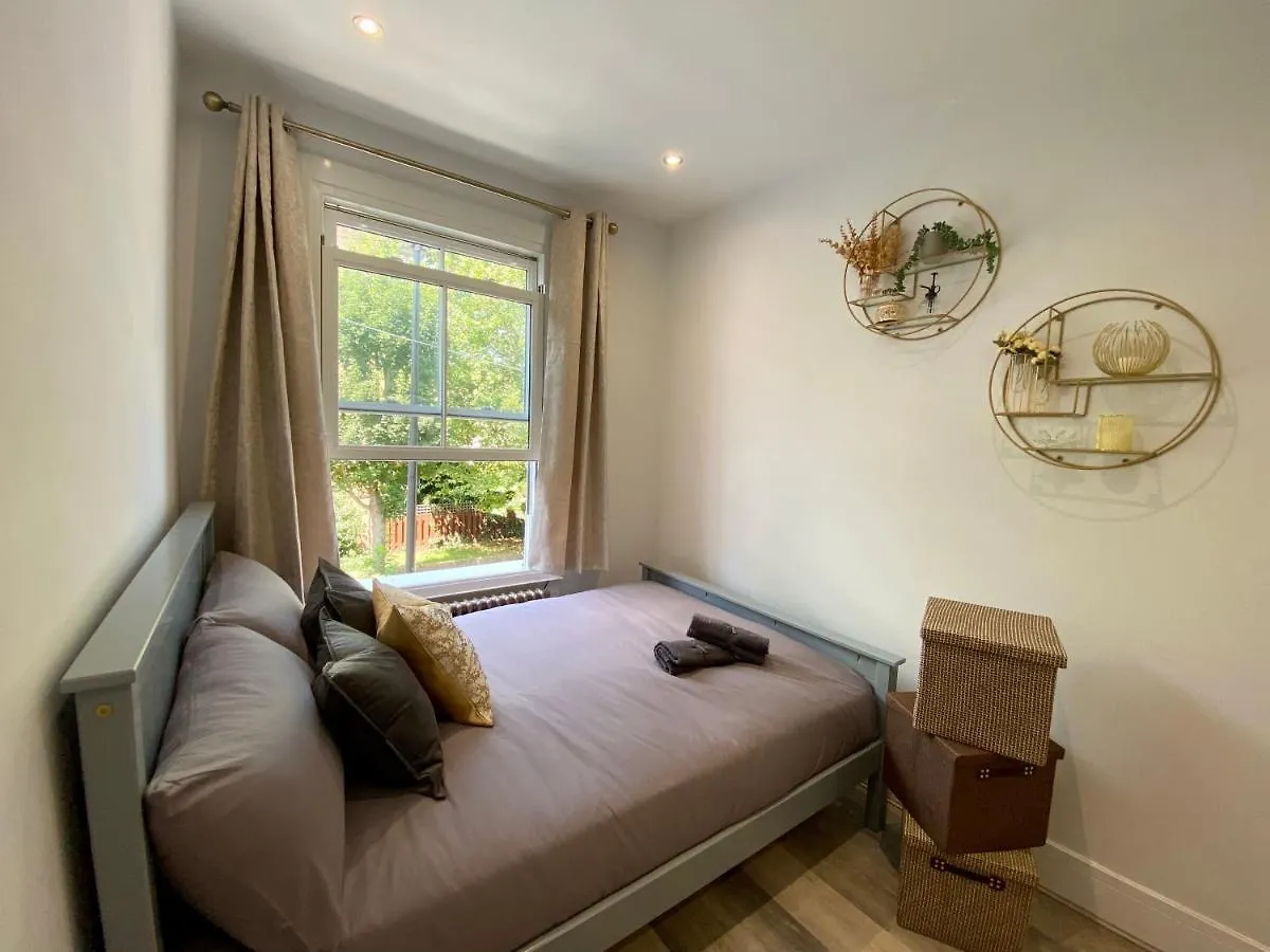 Apartment In Stepney Green Londýn